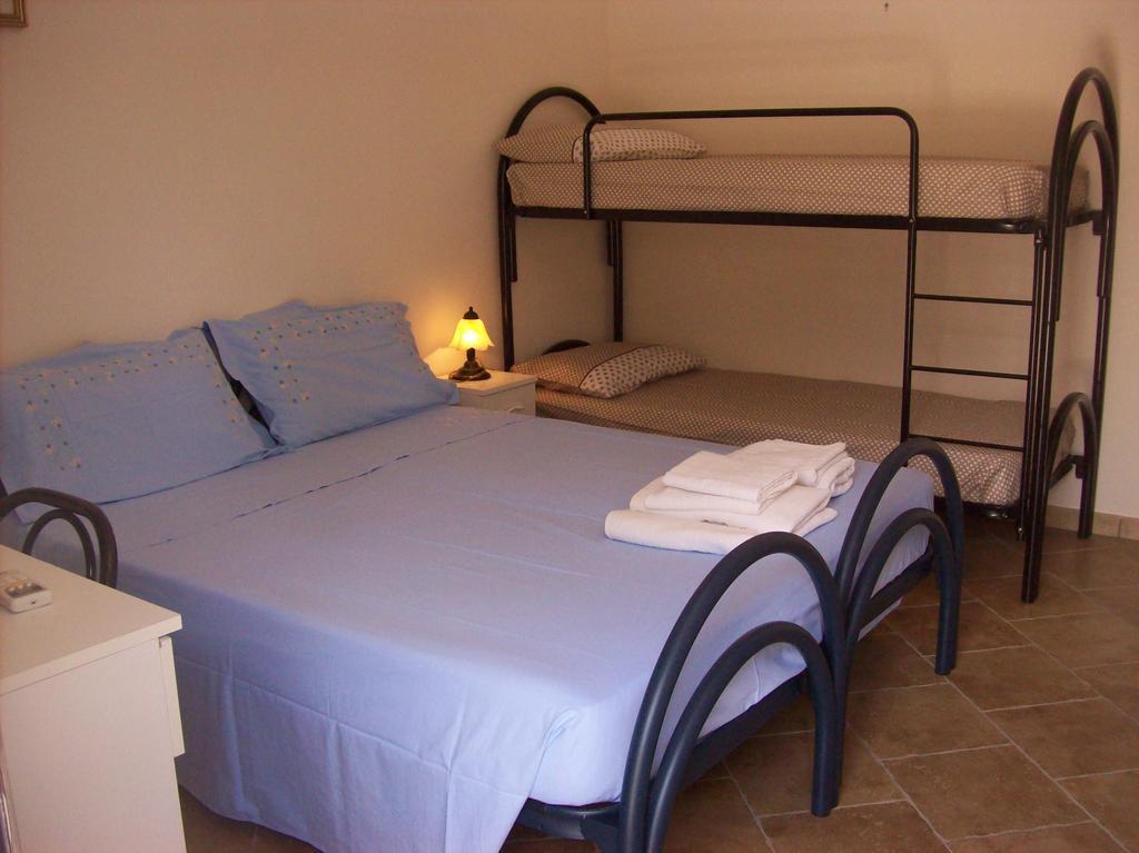 Otranto Le Sancinare Bed & Breakfast Casamassella Exterior photo