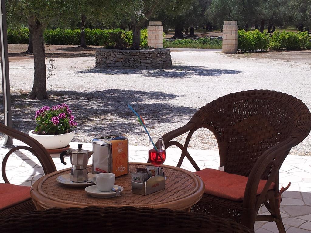 Otranto Le Sancinare Bed & Breakfast Casamassella Exterior photo